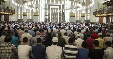مجلس الدولة يوصى بإحالة دعوى تغير وقت "صلاة الفجر" لشيخ الأزهر لحسم النزاع 