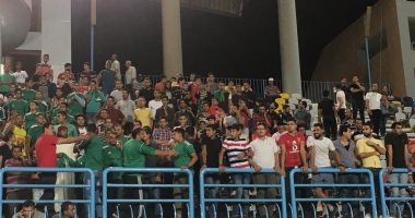 فيديو .. تواجد مشجعى الأهلى بمدرجات سمنود قبل موقعة الزمالك