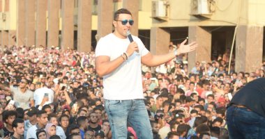 صور.. رشاد ونور وكريم محسن يشعلون "welcome party" تجارة عين شمس 