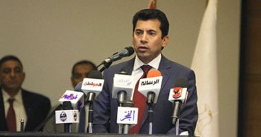 وزير الرياضة يهنئ سلمي عبد المقصود بأول ذهبية لمصر في الأولمبياد