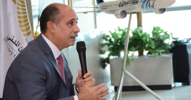 وزير الطيران المدنى: خطط التطوير بدأت تؤتى ثمارها داخل المطارات
