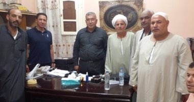 صور.. نائب مدير أمن الشرقية وأعضاء البرلمان يحضران التصالح بين عائلتين