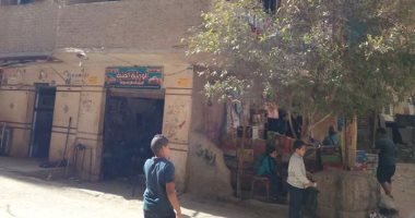 "خنق حتى الموت".. عامل يقتل طليقته ويخفى جثتها داخل شنطة سفر بفيصل.. الأهالى: الابنة الوسطى تسببت فى الجريمة بسبب تحررها الزائد وإثارتها المشاكل.. ورائحة الجثة كشفت الجانى وحينما سألناه عن مصدرها قال: "كلب ميت"