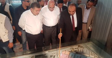 وزير قطاع الأعمال العام يتفقد مصانع شركة مصر للغزل والنسيج بالمحلة