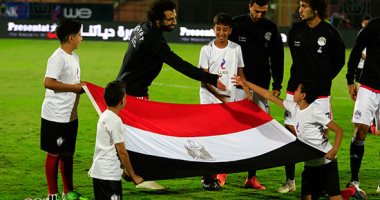 محمد صلاح يتحدث عن علاقة نجوم الدورى الإنجليزى بأحلام أطفال مصر