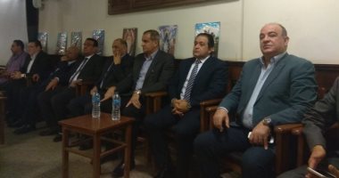 صور.. وزيرة الهجرة وبرلمانيون يقدمون واجب العزاء فى نجلة النائبة منى جاب الله