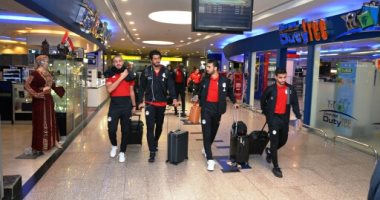 منتخب مصر يصل القاهرة اليوم بعد الفوز على إى سواتينى