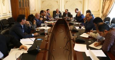 صور.. وكيل "صناعة البرلمان": الصناعة قاطرة الاقتصاد القوى ويجب تطوير التعليم الفنى