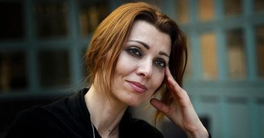 إليف شفق.. من محاكم أردوغان إلى المنافسة بقائمة البوكر العالمية