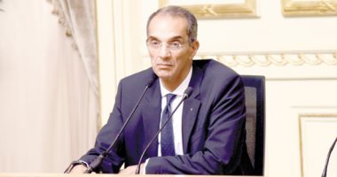  وزير الاتصالات لـ"اليوم السابع": نركز على بناء الإنسان والتحول الرقمى بمعرض cairo ict