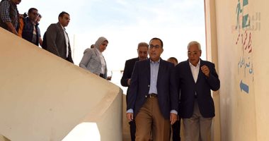 رئيس الوزراء يتفقد مستشفى ميت غمر خلال زيارته للدقهلية 