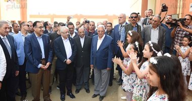 رئيس الوزراء يكلف محافظ الدقهلية بتحديد مواقع لبناء مدارس جديدة