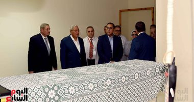 رئيس الوزراء يتفقد المستشفى الدولى بالمنصورة ويشيد بتنفيذ مبادرة الرئيس