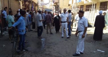حملة لرفع الإشغالات بشارع مدرسة الصنايع بالأقصر