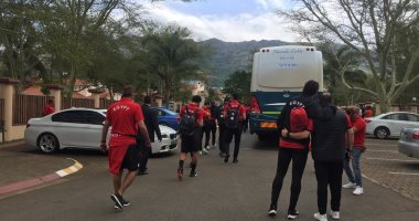 صور.. المنتخب يتحرك لملعب موفاسى لمواجهة سوازيلاند