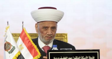 مفتى لبنان يبدى خشيته من "انفجار اجتماعى كبير" ما لم تُعالج الأزمات