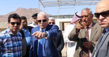 وزير الشباب والمحافظ يتفقدان مضمار الهجن والمركز الدولى للمؤتمرات بشرم الشيخ
