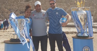 ‪ شاهد .. "بطولات" مانشستر سيتى فى الأهرامات
