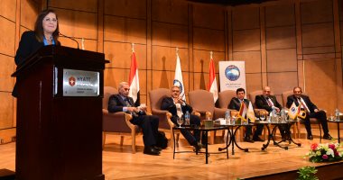صور.. هالة السعيد: أنفقنا 1.3 تريليون جنيه من أجل بنية تحتية متطورة تجذب الاستثمار