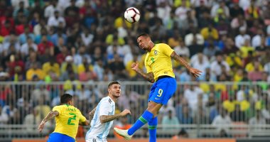 سوبر كلاسيكو.. مصرى يفوز بسيارة فى مباراة البرازيل والأرجنتين "فيديو"