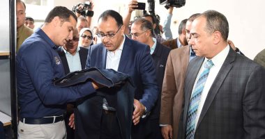 رئيس الوزراء يتفقد المنطقة الصناعية فى بورسعيد 