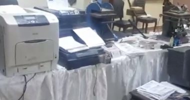 ضبط شخصين يقلدان العملة والمحررات الرسمية فى الجيزة 100 ألف جنيه مزورة