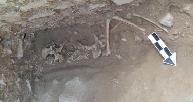 حبس 3 عاطلين سجلوا فيديو من داخل مقبرة بالتبين طمعا فى وظيفة "التُربى"