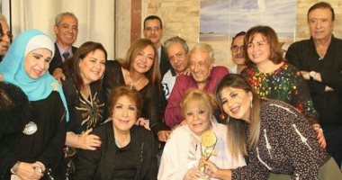 سميحة أيوب وليلى علوى وسامح الصريطى فى زيارة لنادية لطفى