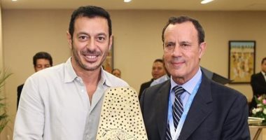 مش فى الفن بس.. تكريم مصطفى شعبان فى مهرجان أجمل الخيول العربية بالمغرب