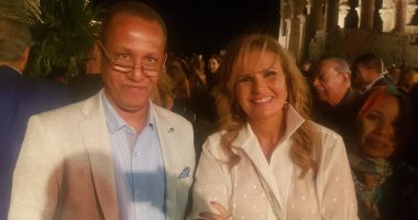 الفنانة يسرا ونجوم المجتمع فى حفل عشاء بمعبد فيلة أسوان