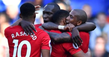 لوكاكو يقود هجوم مانشستر يونايتد ضد فالنسيا فى دوري أبطال أوروبا 