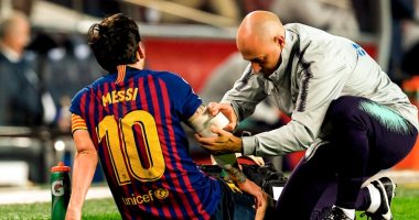 إصابة ميسي تعكر صفو تقدم برشلونة على إشبيلية فى الشوط الأول.. فيديو