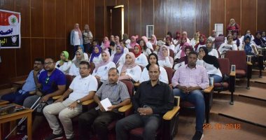 صور.. محافظ البحر الأحمر: مواقع التواصل الاجتماعى ساهمت فى نشر الأخبار الكاذبة 