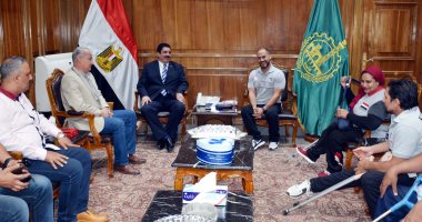 محافظ القليوبية يكرم متحدى الإعاقة الحاصلين على ميداليات رفع الأثقال