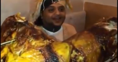 هنيدى ينشر فيديو لشبيهه.. والجمهور: "مفيش منك اتنين"