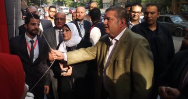 وزير قطاع الأعمال العام يشهد افتتاح فرع "هانو بنزايون" بالمعادى بعد تطويره
