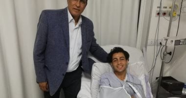 طبيب المنتخب يزور " صاروخ " الأهلى القادم بعد كسر عظمة الترقوة