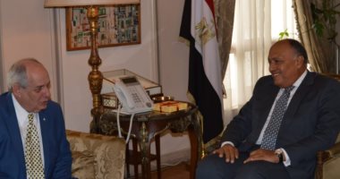 سامح شكرى يستقبل نائب وزير خارجية اليونان ويؤكد على متانة علاقات البلدين