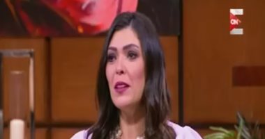 "كلام ستات" يتناول سلبيات الشراء عبر الإنترنت وينتقد المساج أثناء العمل