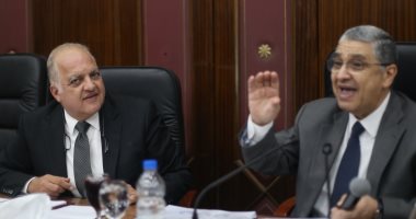الكهرباء: 53 مليار جنيه لرفع كفاءة الشبكات..و2 مليار شهريا لسداد مديونية البترول