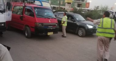 صور.. "مرور القليوبية" يشن حملة مكبرة على المواقف العشوائية بشبرا الخيمة 