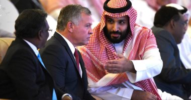 المملكة همتها لن تنكسر.. "دافوس الصحراء" يواصل أعماله لليوم الثالث والأخير بالسعودية.. صحف تشيد بكلمة "ولى العهد" أمام مبادرة الاستثمار.. الرياض: وضعت النقاط على الحروف فى أكثر من ملف مهم.. وتؤكد: لن يوقفنا أحد