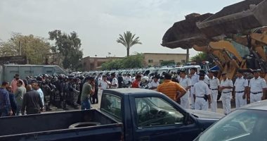 حملة مكبرة بالخليفة والسيدة زينب لرفع الإشغالات بمشاركة نائب المحافظ