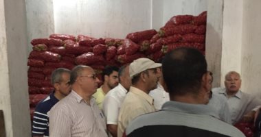 ضبط 1400 طن بطاطس مخزنة بالثلاجات في الغربية.. ومهلة أسبوع لطرحها بالاسواق