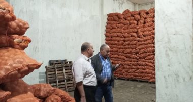 الرقابة الإدارية تضبط 3820 طن بطاطس مخزنة فى أول أيام حملاتها على التجار 