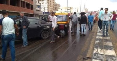 تصادم سيارات بكوبرى الساعة فى الإسكندرية بسبب الأمطار