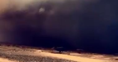 شاهد.. سماء تبوك بالمملكة العربية السعودية بعد تحولها إلى ظلام دامس صباحا