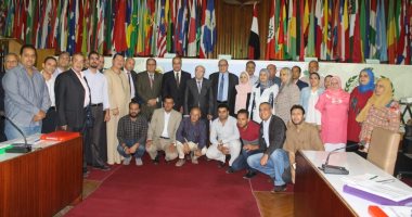 صور .."البحوث الزاعية": تدريب باحثين عراقيين على مراحل إكثار النخيل