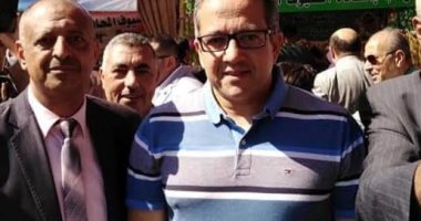 وزير الآثار ووفد دبلوماسى يتفقدون المعرض البيئى فى الممشى السياحى بالخارجة