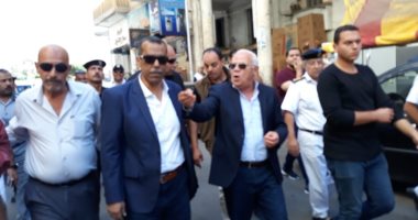 صور.. محافظ بورسعيد يوجه باستمرار  حملات فتح الشوارع